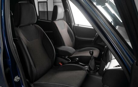 Chevrolet Niva I рестайлинг, 2017 год, 719 000 рублей, 8 фотография