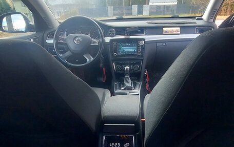 Skoda Superb III рестайлинг, 2014 год, 1 000 050 рублей, 12 фотография