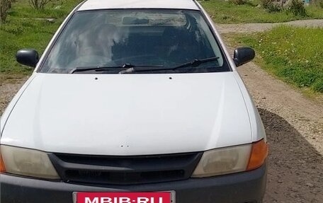 Nissan AD II, 2001 год, 140 000 рублей, 1 фотография