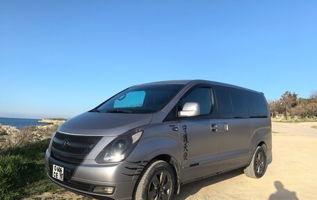 Hyundai Grand Starex Grand Starex I рестайлинг 2, 2014 год, 2 100 000 рублей, 1 фотография