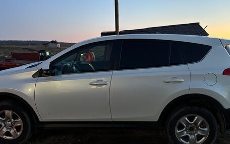 Toyota RAV4, 2015 год, 1 950 000 рублей, 3 фотография