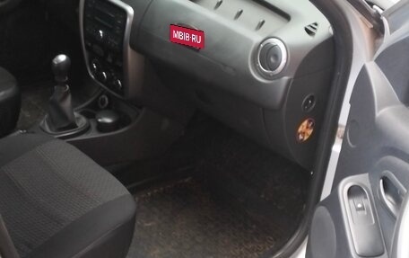 Renault Duster I рестайлинг, 2013 год, 850 000 рублей, 17 фотография