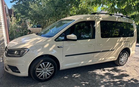 Volkswagen Caddy IV, 2018 год, 1 775 000 рублей, 2 фотография