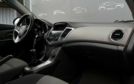 Chevrolet Cruze II, 2009 год, 497 300 рублей, 7 фотография