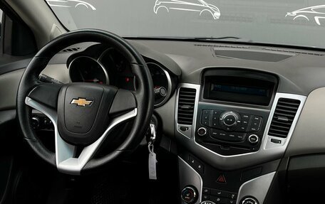 Chevrolet Cruze II, 2009 год, 497 300 рублей, 13 фотография