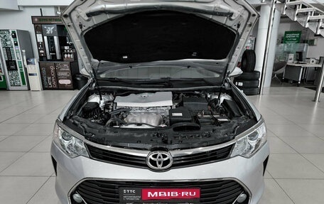 Toyota Camry, 2016 год, 1 990 000 рублей, 13 фотография