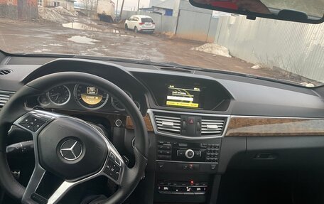 Mercedes-Benz E-Класс, 2011 год, 1 099 997 рублей, 6 фотография