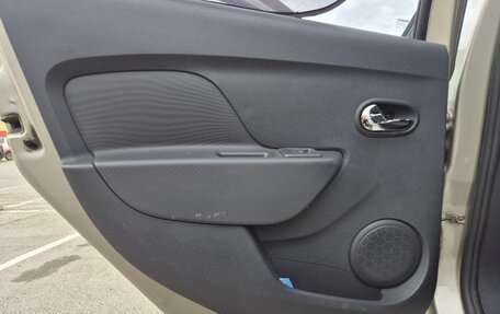 Renault Sandero II рестайлинг, 2020 год, 1 245 000 рублей, 14 фотография