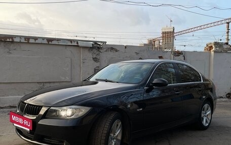 BMW 3 серия, 2005 год, 1 550 000 рублей, 4 фотография