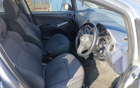 Mitsubishi Colt VI рестайлинг, 2004 год, 540 000 рублей, 12 фотография