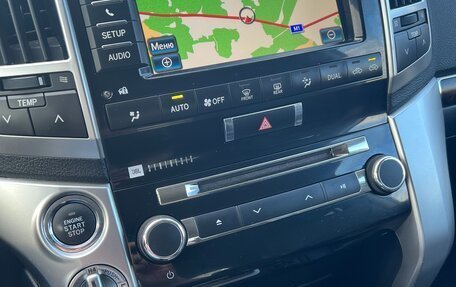 Toyota Land Cruiser 200, 2014 год, 4 150 000 рублей, 12 фотография