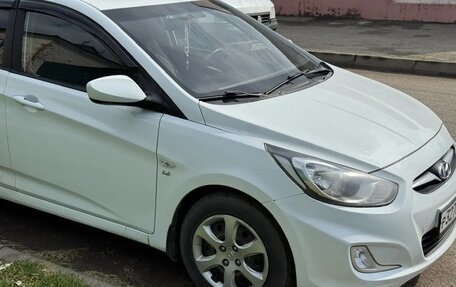 Hyundai Solaris II рестайлинг, 2012 год, 720 000 рублей, 8 фотография
