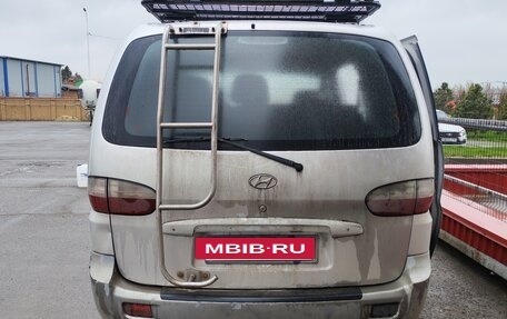 Hyundai Starex I рестайлинг, 2006 год, 680 000 рублей, 3 фотография