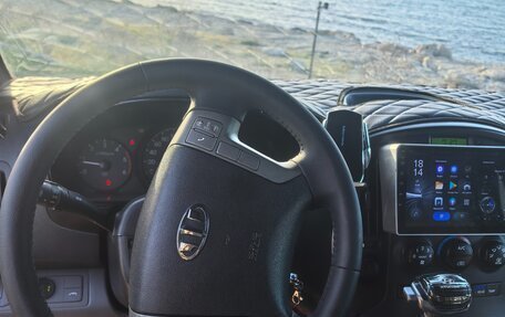 Hyundai Grand Starex Grand Starex I рестайлинг 2, 2014 год, 2 100 000 рублей, 25 фотография