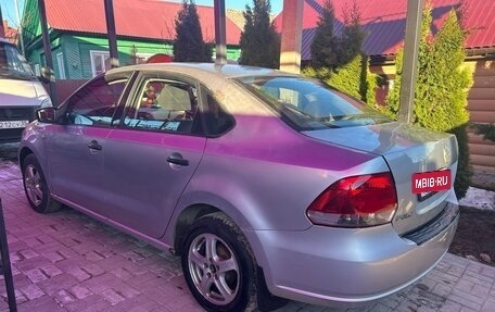 Volkswagen Polo VI (EU Market), 2011 год, 275 000 рублей, 3 фотография