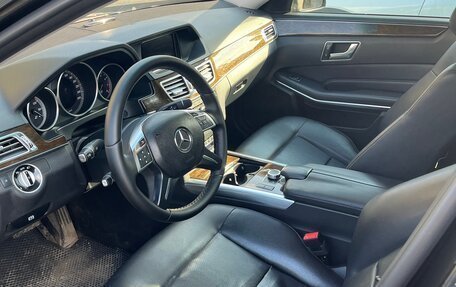 Mercedes-Benz E-Класс, 2015 год, 1 550 000 рублей, 2 фотография