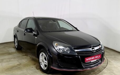 Opel Astra J, 2013 год, 690 000 рублей, 1 фотография