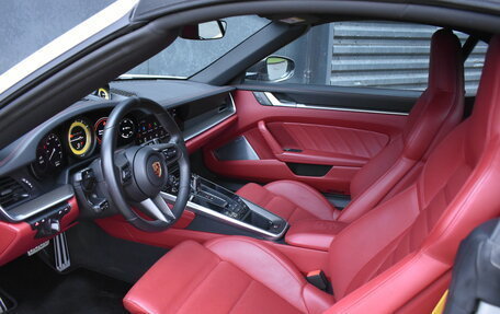 Porsche 911, 2023 год, 28 500 000 рублей, 14 фотография