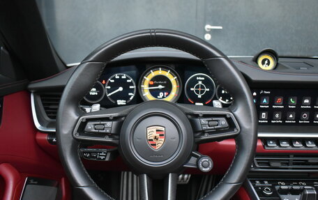 Porsche 911, 2023 год, 28 500 000 рублей, 16 фотография