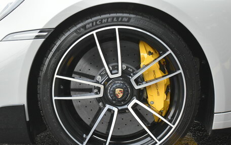 Porsche 911, 2023 год, 28 500 000 рублей, 10 фотография