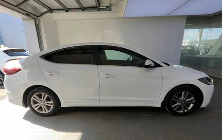 Hyundai Elantra VI рестайлинг, 2018 год, 1 819 000 рублей, 4 фотография