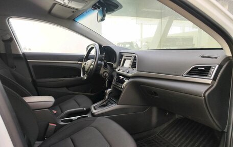 Hyundai Elantra VI рестайлинг, 2018 год, 1 819 000 рублей, 11 фотография