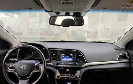 Hyundai Elantra VI рестайлинг, 2018 год, 1 819 000 рублей, 14 фотография