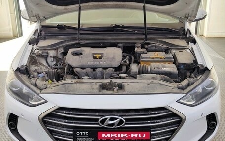 Hyundai Elantra VI рестайлинг, 2018 год, 1 819 000 рублей, 9 фотография