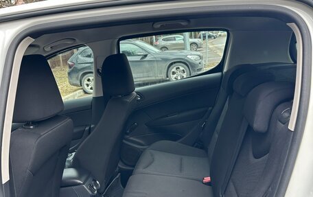 Peugeot 308 II, 2010 год, 305 000 рублей, 8 фотография