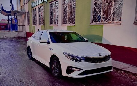 KIA Optima IV, 2020 год, 1 600 000 рублей, 1 фотография