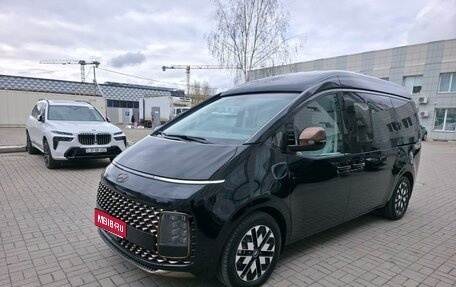 Hyundai Staria, 2022 год, 6 500 000 рублей, 1 фотография
