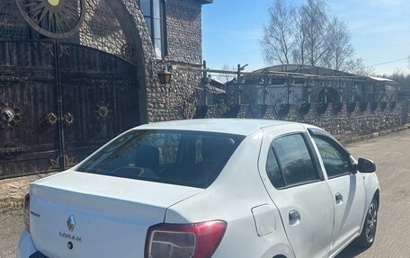 Renault Logan II, 2017 год, 230 000 рублей, 13 фотография