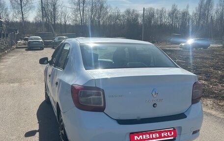 Renault Logan II, 2017 год, 230 000 рублей, 10 фотография