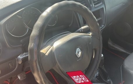 Renault Logan II, 2017 год, 230 000 рублей, 16 фотография