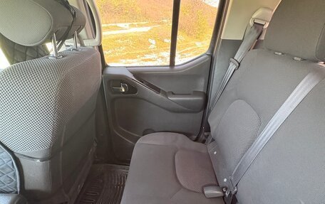 Nissan Navara (Frontier), 2008 год, 1 200 000 рублей, 24 фотография