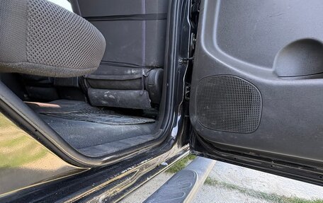 Nissan Navara (Frontier), 2008 год, 1 200 000 рублей, 29 фотография