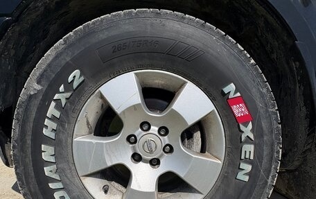 Nissan Navara (Frontier), 2008 год, 1 200 000 рублей, 35 фотография