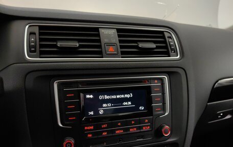 Volkswagen Jetta VI, 2018 год, 1 528 000 рублей, 13 фотография