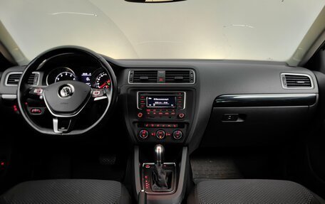 Volkswagen Jetta VI, 2018 год, 1 528 000 рублей, 11 фотография