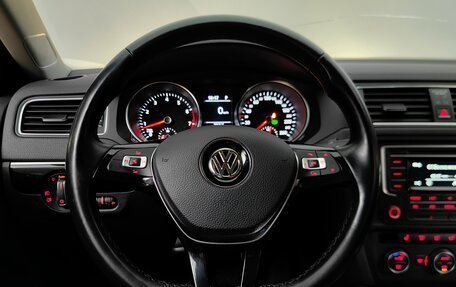 Volkswagen Jetta VI, 2018 год, 1 528 000 рублей, 10 фотография
