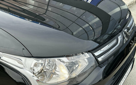 Mitsubishi Outlander III рестайлинг 3, 2013 год, 1 399 000 рублей, 4 фотография