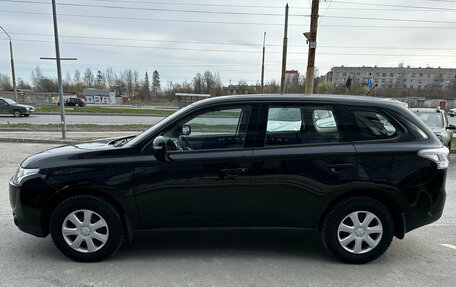 Mitsubishi Outlander III рестайлинг 3, 2013 год, 1 399 000 рублей, 6 фотография