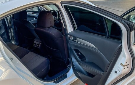 Mazda 6, 2019 год, 2 390 000 рублей, 14 фотография