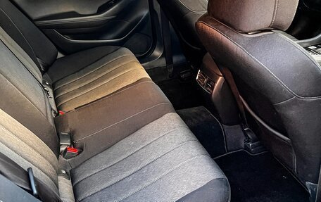 Mazda 6, 2019 год, 2 390 000 рублей, 12 фотография