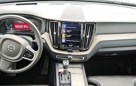 Volvo XC60 II, 2020 год, 2 960 000 рублей, 36 фотография