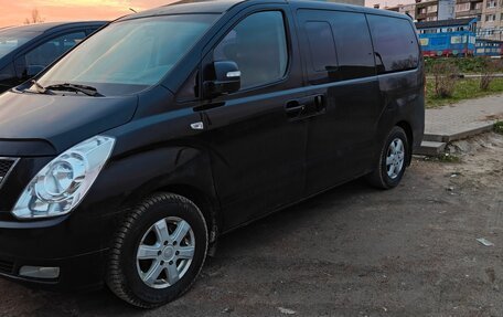 Hyundai Grand Starex Grand Starex I рестайлинг 2, 2013 год, 1 600 000 рублей, 3 фотография