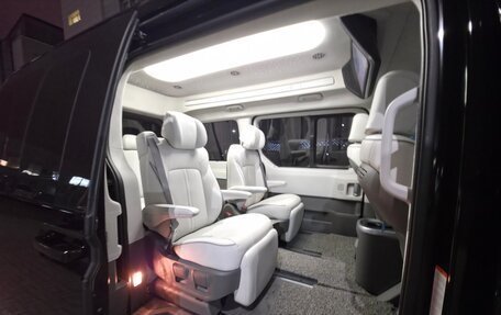 Hyundai Staria, 2022 год, 6 500 000 рублей, 18 фотография