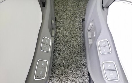 Hyundai Staria, 2022 год, 6 500 000 рублей, 24 фотография