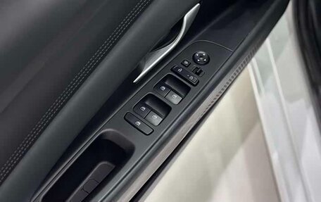 Hyundai Elantra, 2022 год, 1 780 000 рублей, 16 фотография