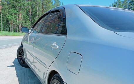 Toyota Camry V40, 2002 год, 680 000 рублей, 6 фотография